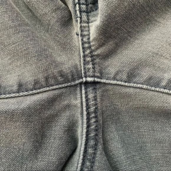 AEO Denim Super Super Stretch Crop Jegging Medium Blue Wash Raw Hem Mid Rise 8 - Picture 13 of 15